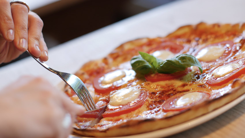 Good table manners in Italy