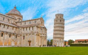 piazza dei miracoli Pisa
