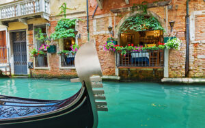 gondola ferro in Venice
