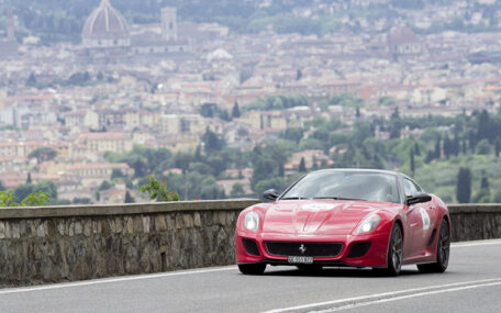 ferrari driving in Tuscany