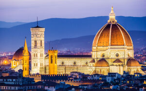 cathedral of santa maria del fiore at night